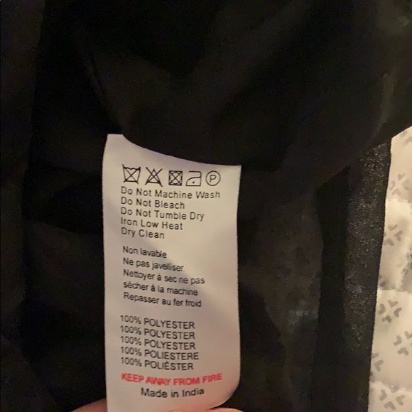 Beautiful sequin black dress - Picture 3 of 3